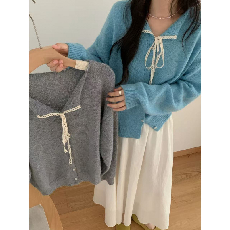 Women's cardigan with lace collar and tie