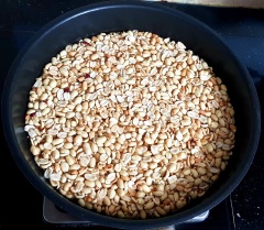 Để nguội và cắt miếng vừa ăn. Yummy, thưởng thức thôi nào !