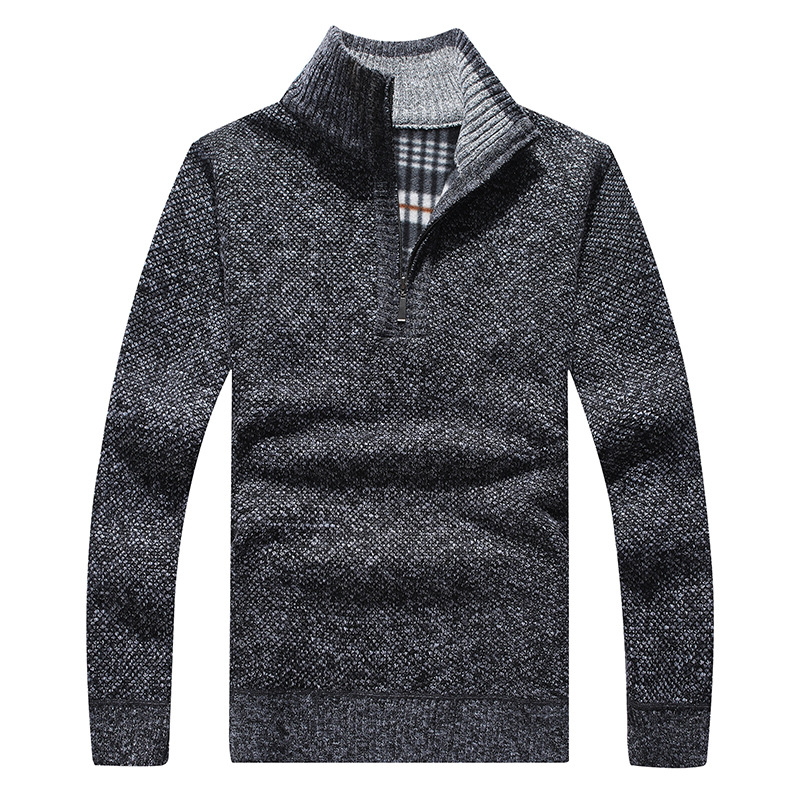 Thick men's knitted sweater with zipper and lining
