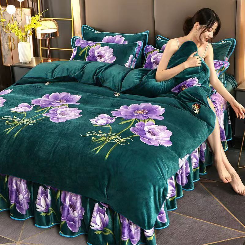 Double-sided milk fiber comforter