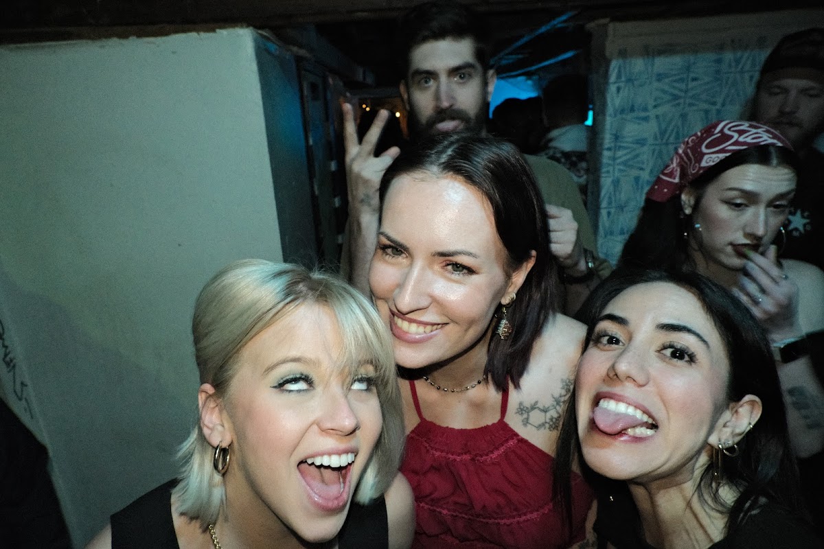 @tlau.photos_thelostandunfounds_2026-03-29_austin_last_night_014