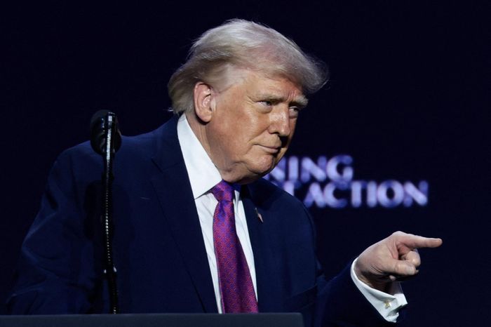 Sự 'bốc đồng' của ông Trump - Tạp chí Tri thức