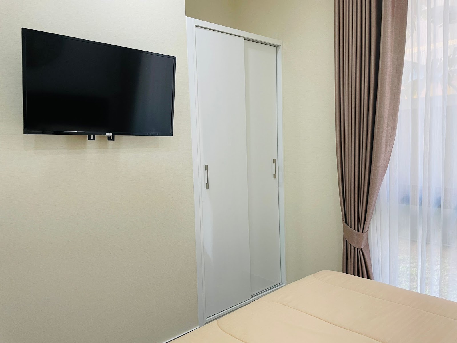 The Jeval - 2 Bed, Floor 11 10