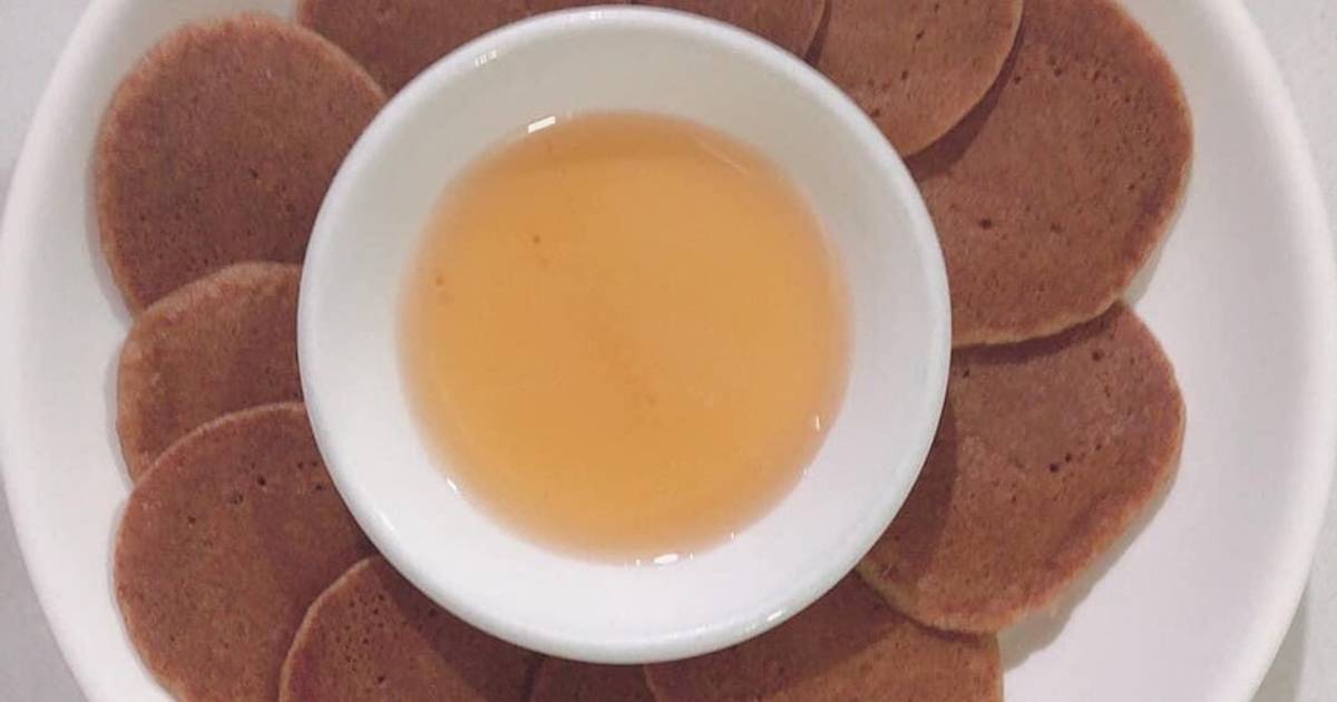 Pancake hạnh nhân cacao chấm mật ong