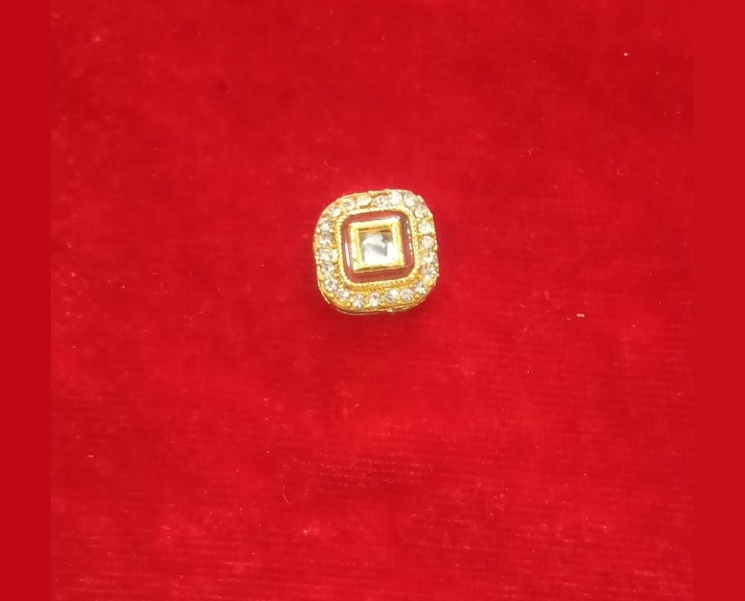 R27-Square Red Meena 1 (Pack Of 3)