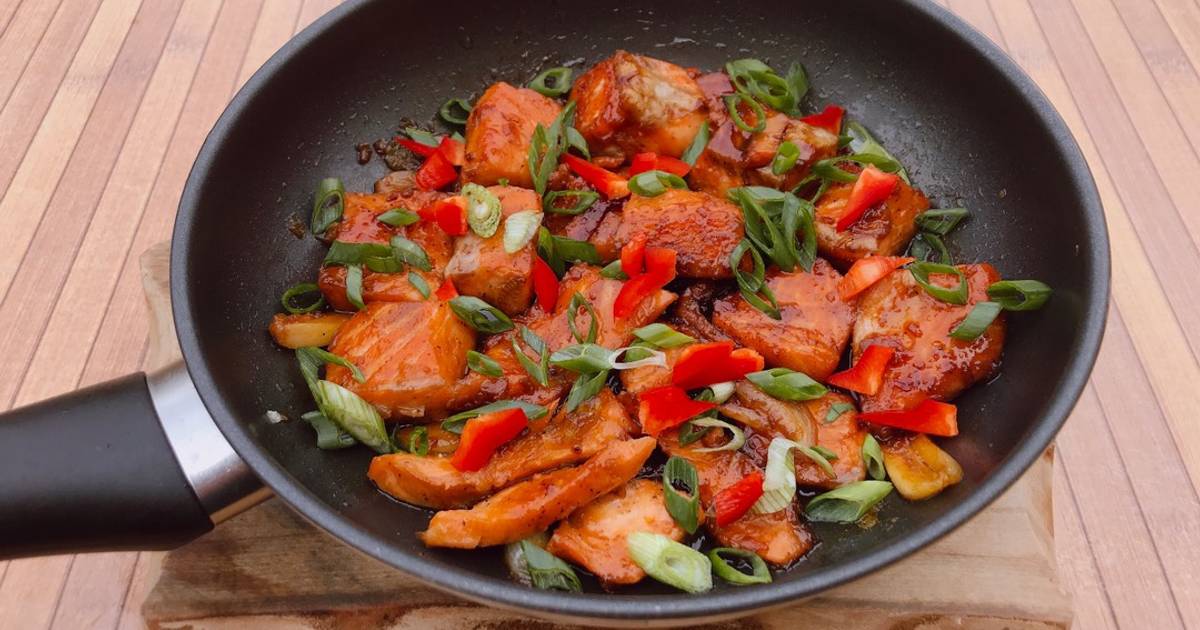 Cá Hồi Kho Tiêu