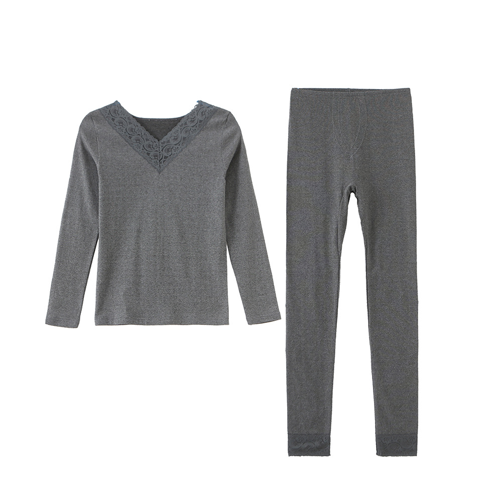 Thermal underwear set with V-neck and lace trim