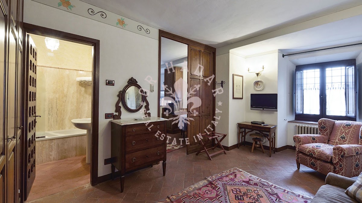 קסטלו דלי סטנדארדי (Castello degli Stendardi) — 28