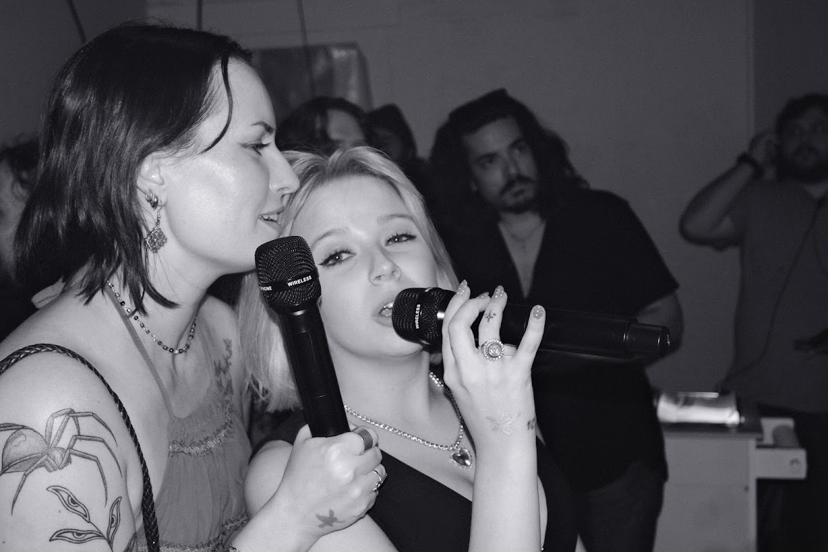 @tlau.photos_thelostandunfounds_2026-03-29_austin_last_night_noir_004
