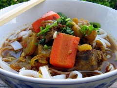 Bò kho đã nấu xong, múc ra chén ăn cùng bánh mì, bánh phở hoặc cơm đều ngon nhé!