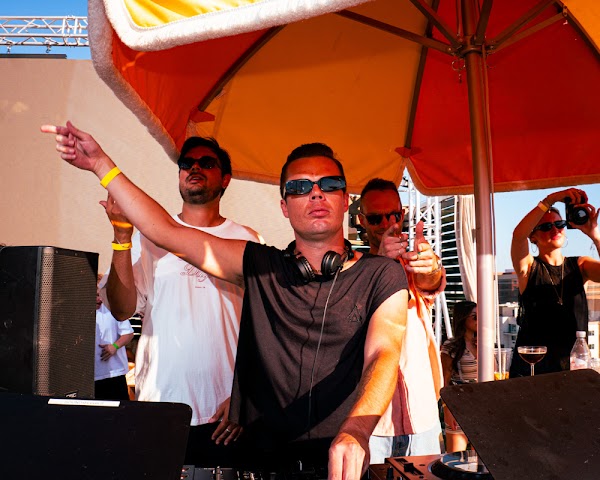 Phantoms - Pool Party photo 35