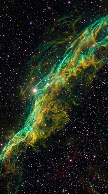 Stellar Panorama with Gaseous Green and Yellow Nebula - Free mobile Wallpaper
