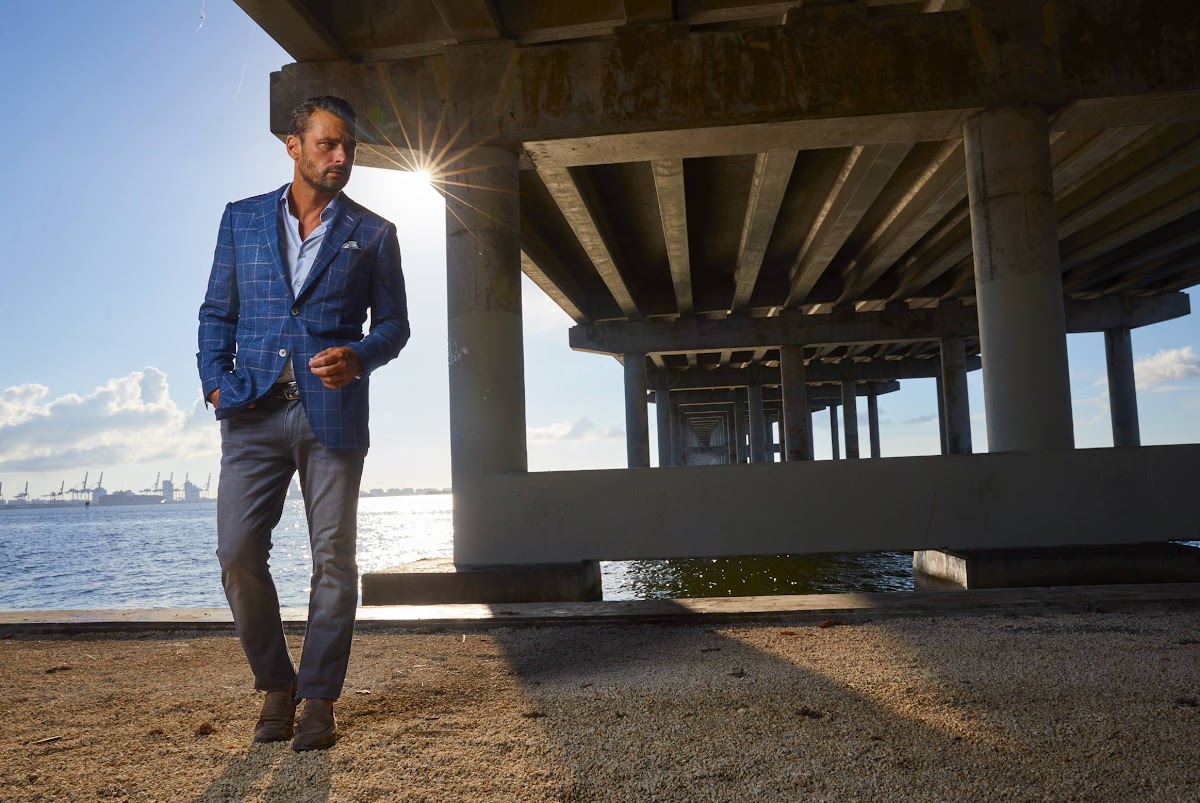 What is a clothier — bespoke suit Miami