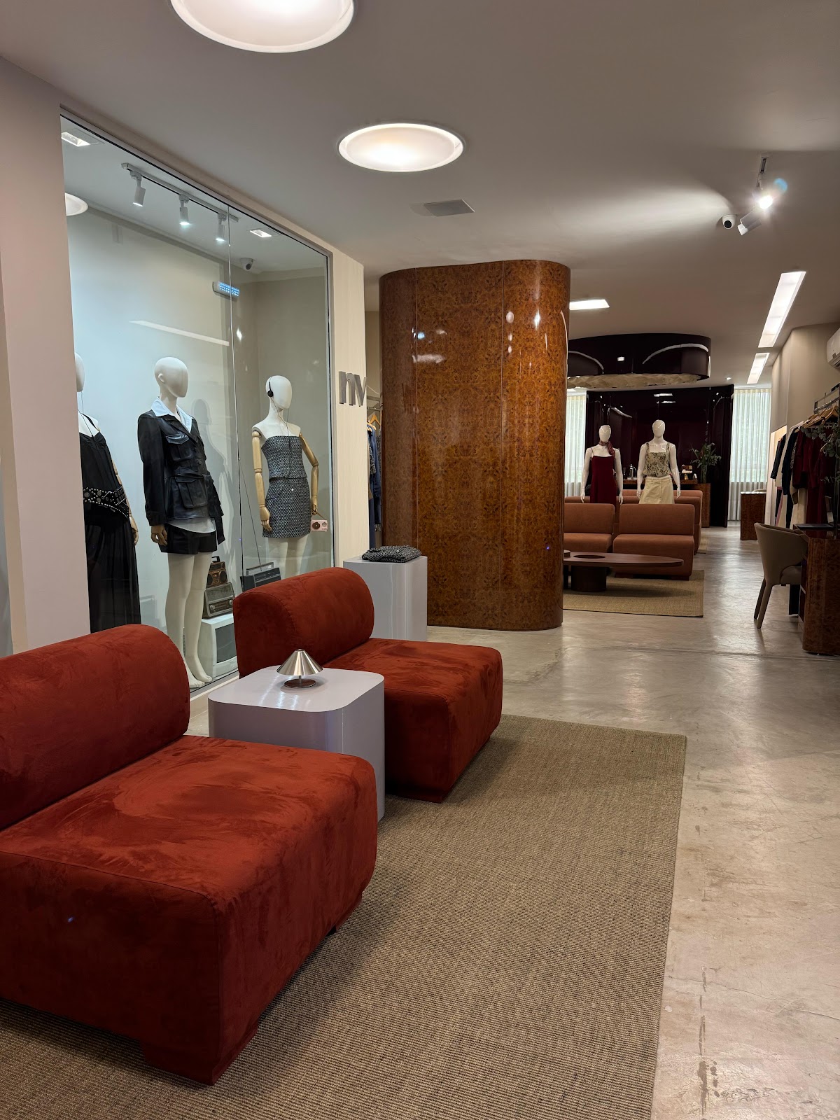 Ambiente NV — showroom Low Profile + Dreams