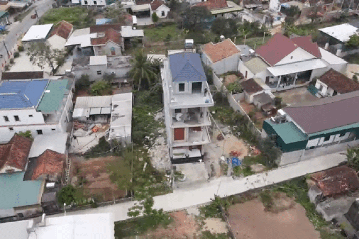 Bất ngờ về người đàn ông mù rong ruổi bán tăm, xây căn nhà 5 tỷ đồng - Báo Tiền Phong