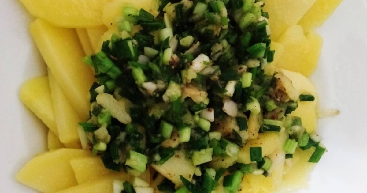 Khoai tây xào tỏi 😋😋😋