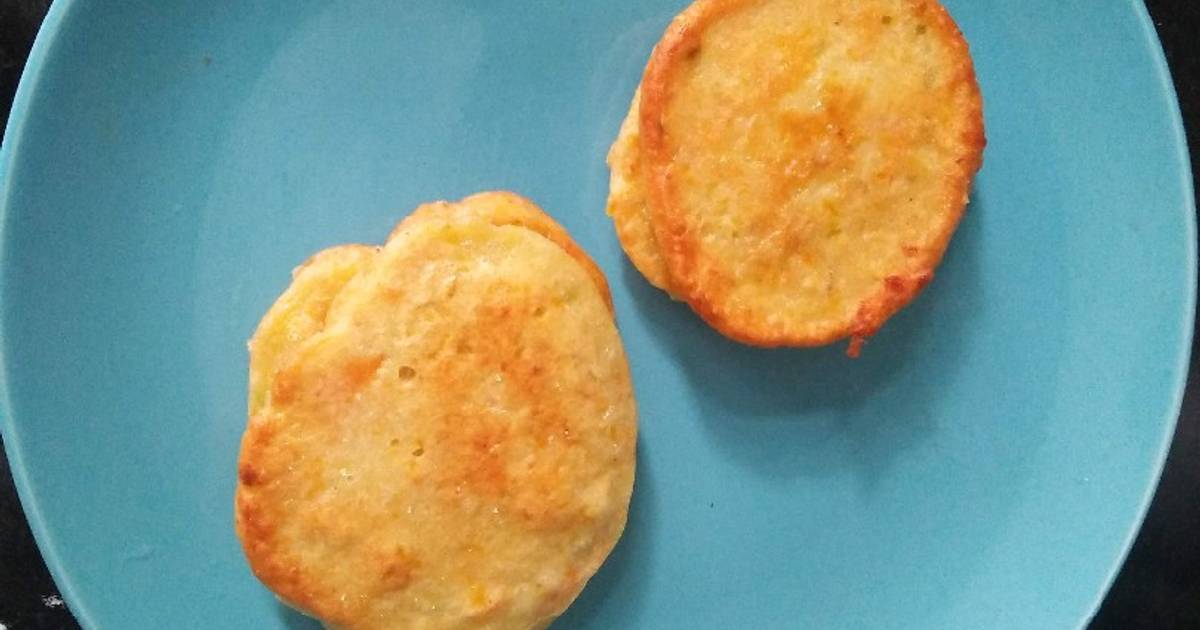 Bánh cà rốt thịt gà chiên cho bé
