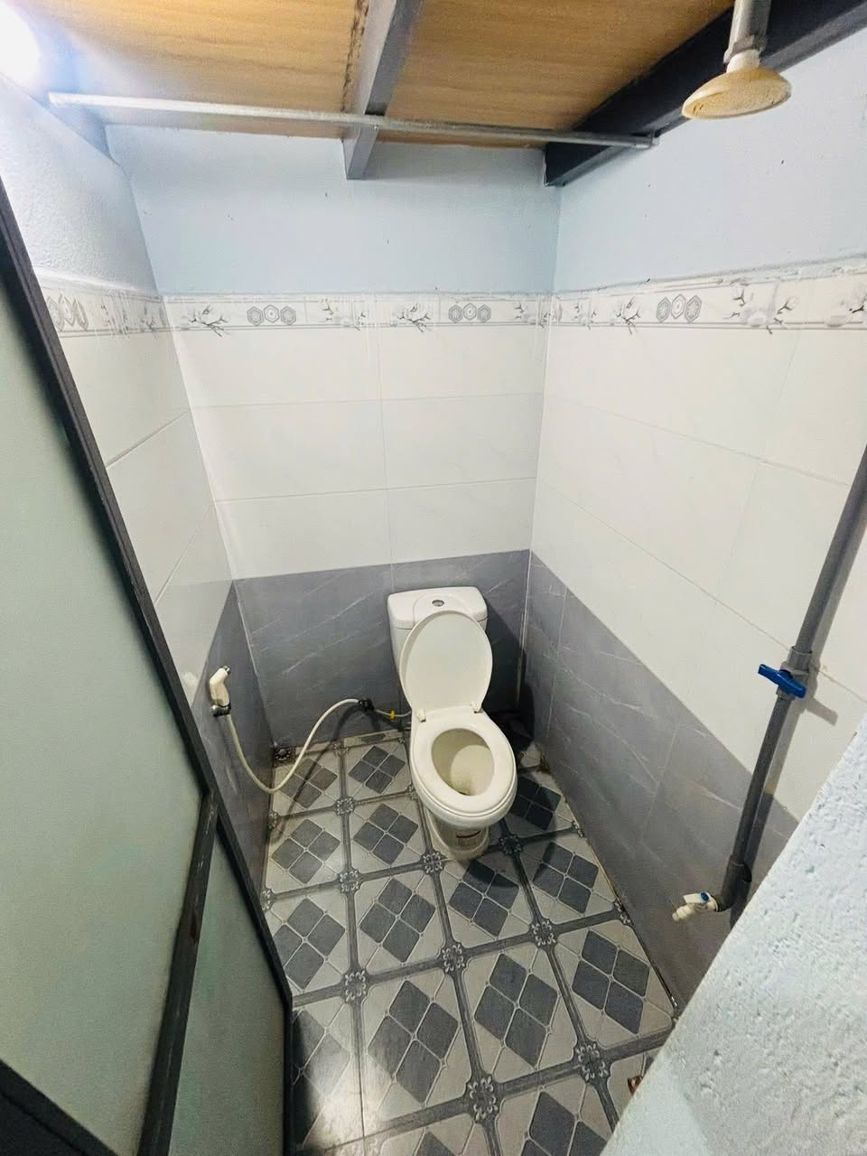 Còn 1 phòng trống gác lửng ở Tô Hiệu 3