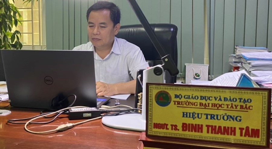 Hội thảo "Cách thức sử dụng dữ liệu khảo sát sinh viên tốt nghiệp để hỗ trợ cải cách quản trị và đảm bảo chất lượng tại trường đại học"