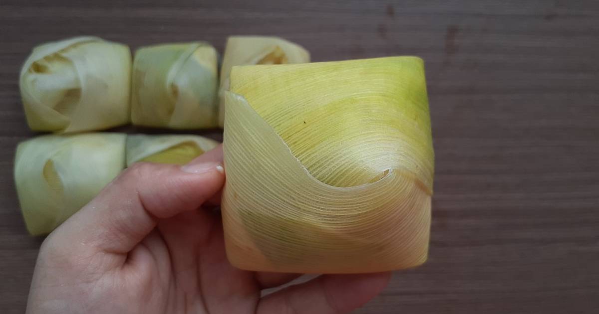 Bánh bắp gói lá bắp