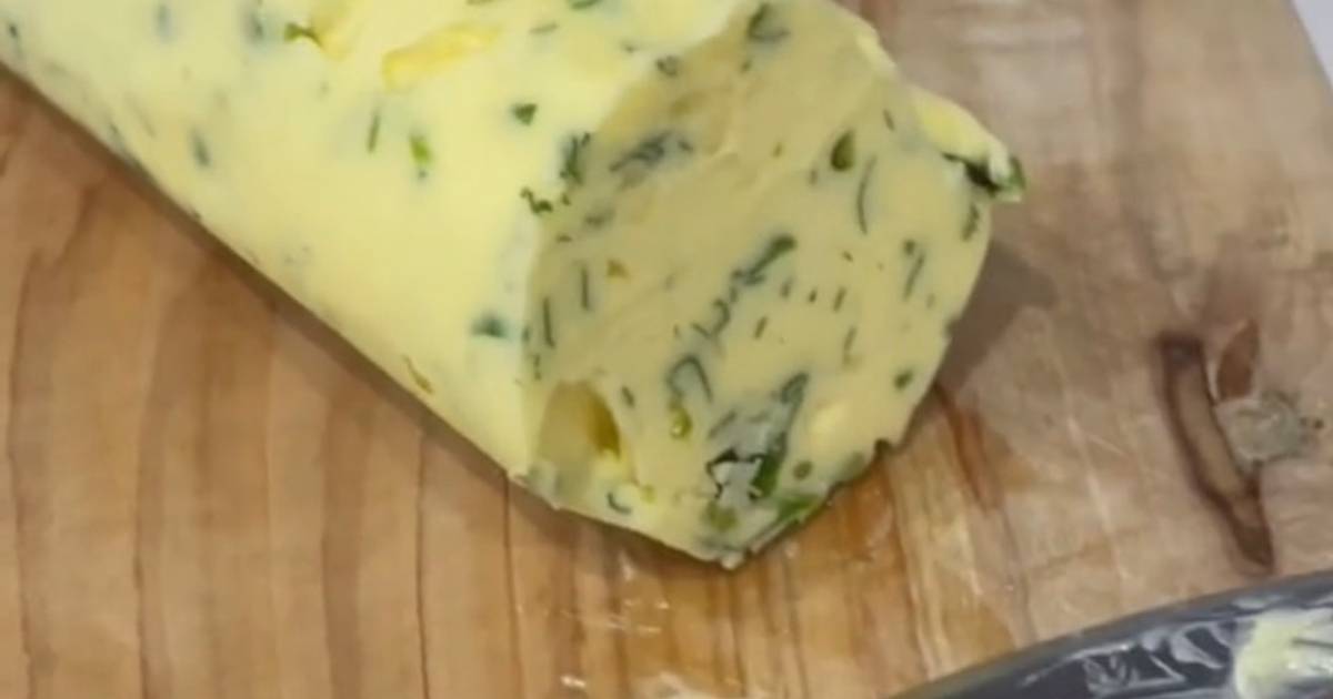 Bơ tỏi phết bánh mì 🧈