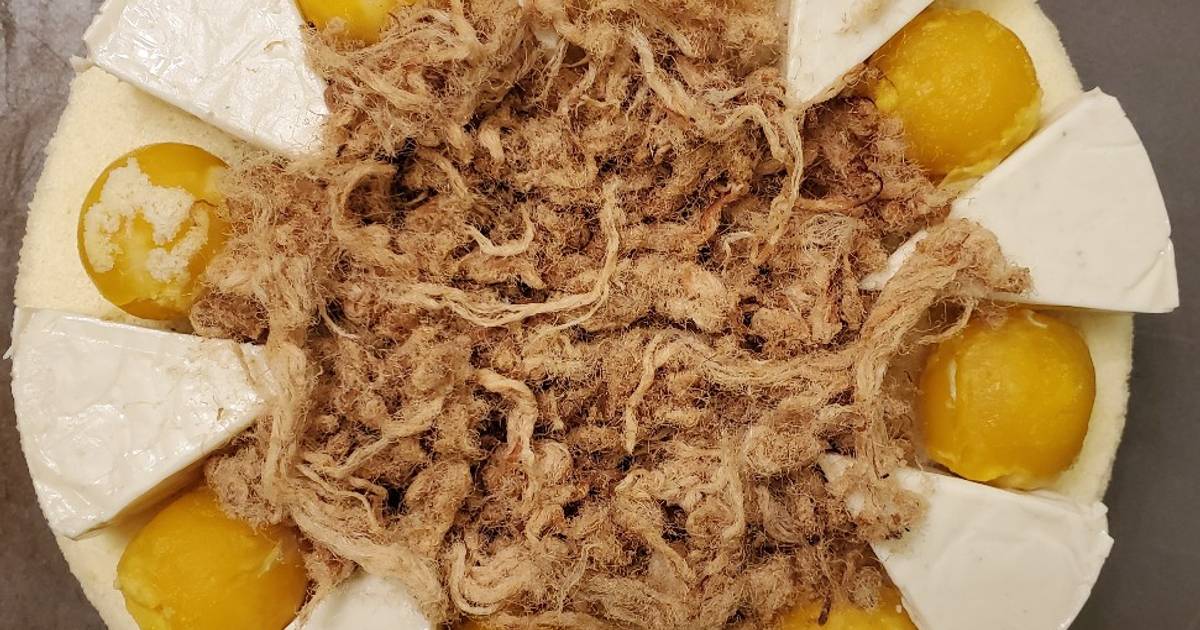 Bánh bông lan hongkong trứng muối phô mai chà bông