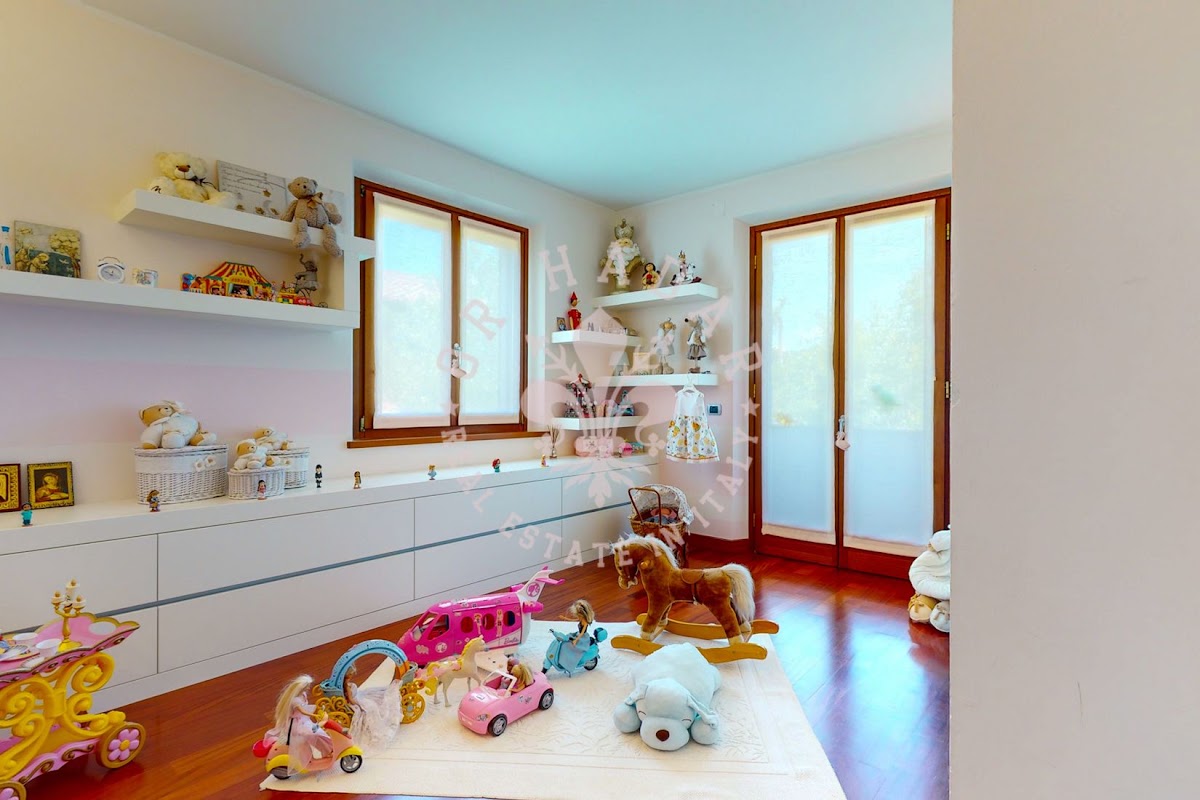 וילה רוזטו (Villa Il Roseto) — 46