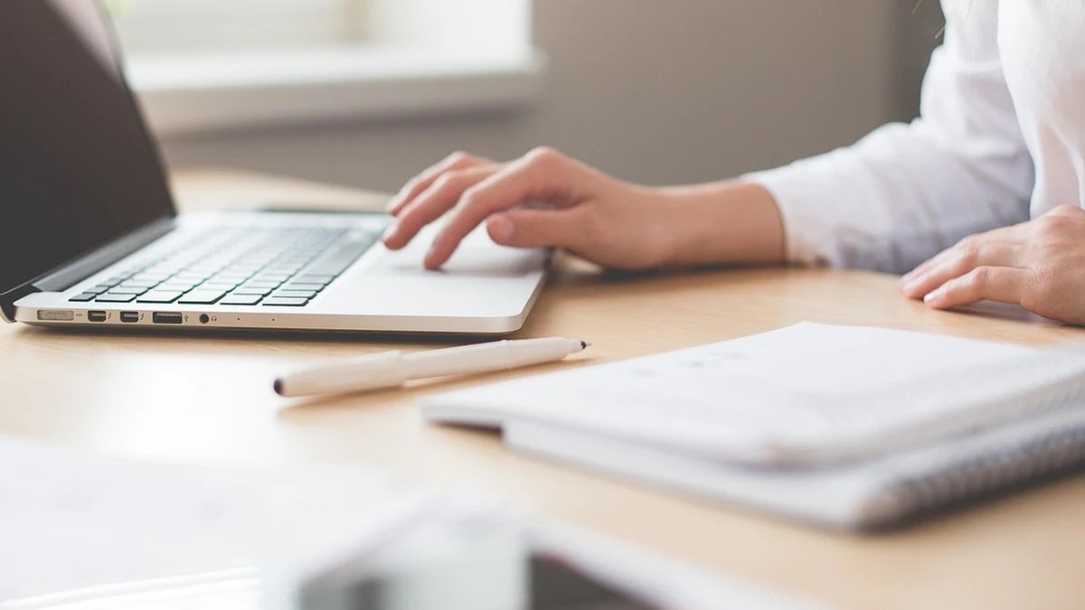 맥북과 윈도우 노트북 CPU 아키텍처 차이와 활용도 분석