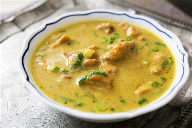 Cà Ri Gà Bơ Đậu Phộng