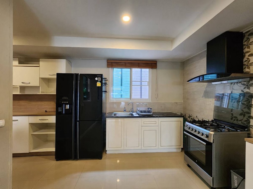 หมู่บ้านบางทองเลคไซด์ · Kathu 2