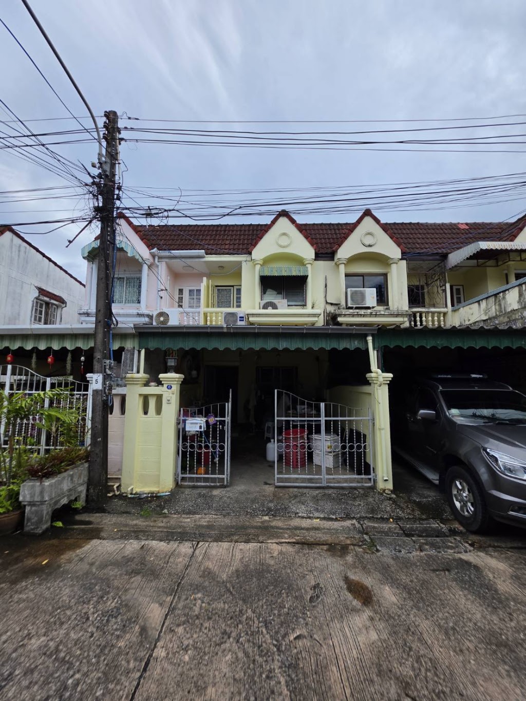 ทาวน์เฮาส์ · สามกอง 3