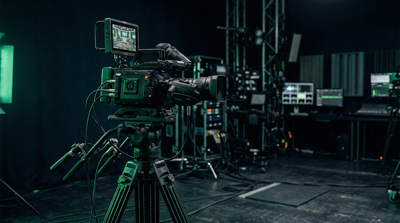 Aplicação da marca PETRIX em ambiente de broadcast