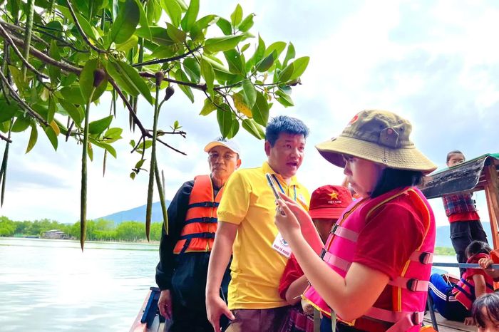 Ứng dụng AI trong hoạt động trải nghiệm của học sinh - Báo Khánh Hòa