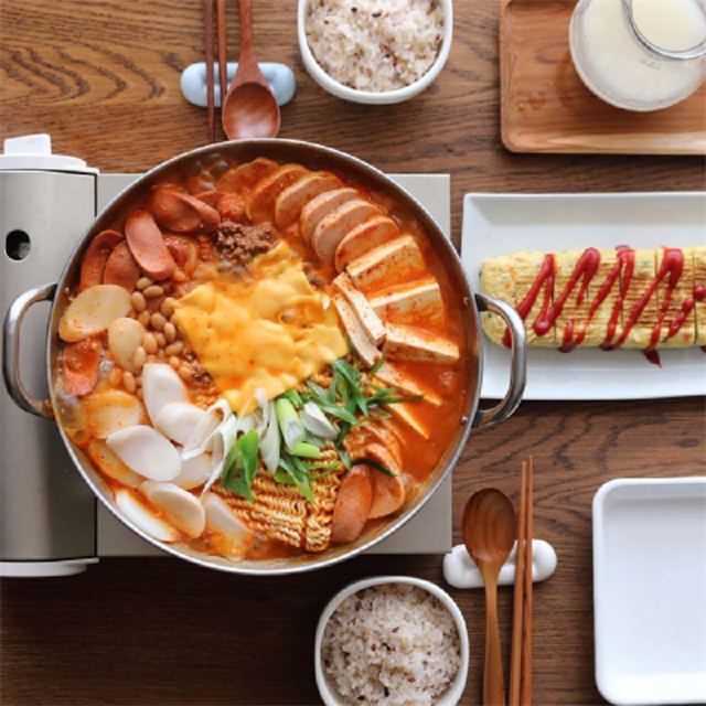 Lẩu Kim Chi Cay Kiểu Hàn