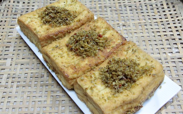 Đậu Hũ Chiên Với Sả Ớt