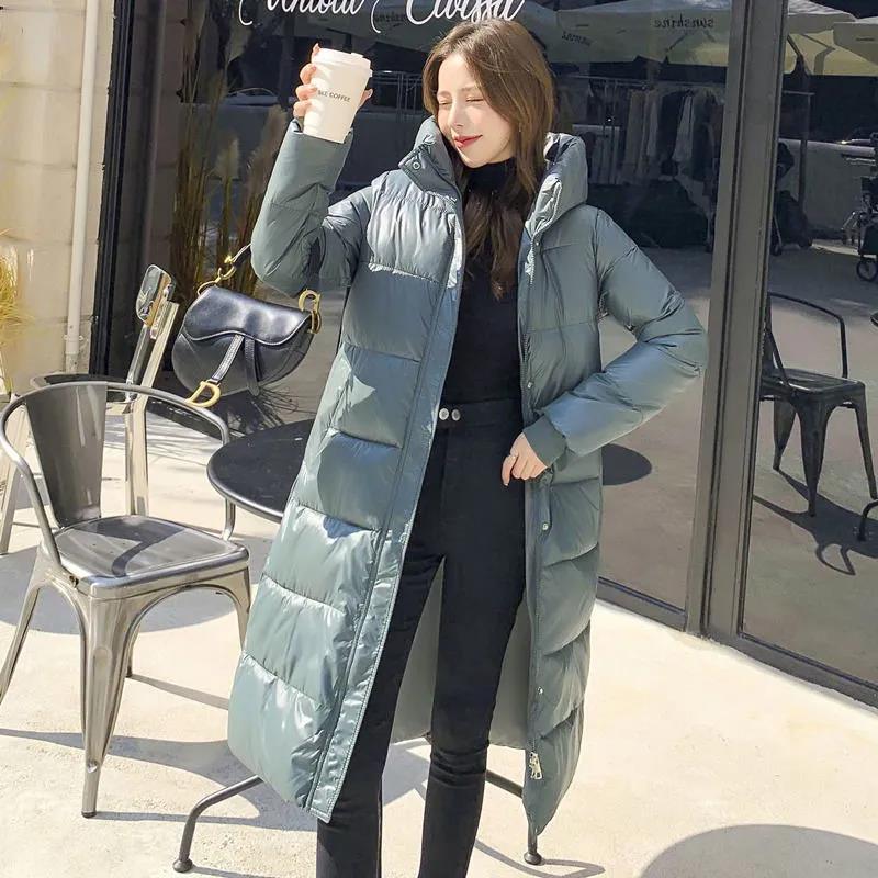 Long padded women's coat, knee-length