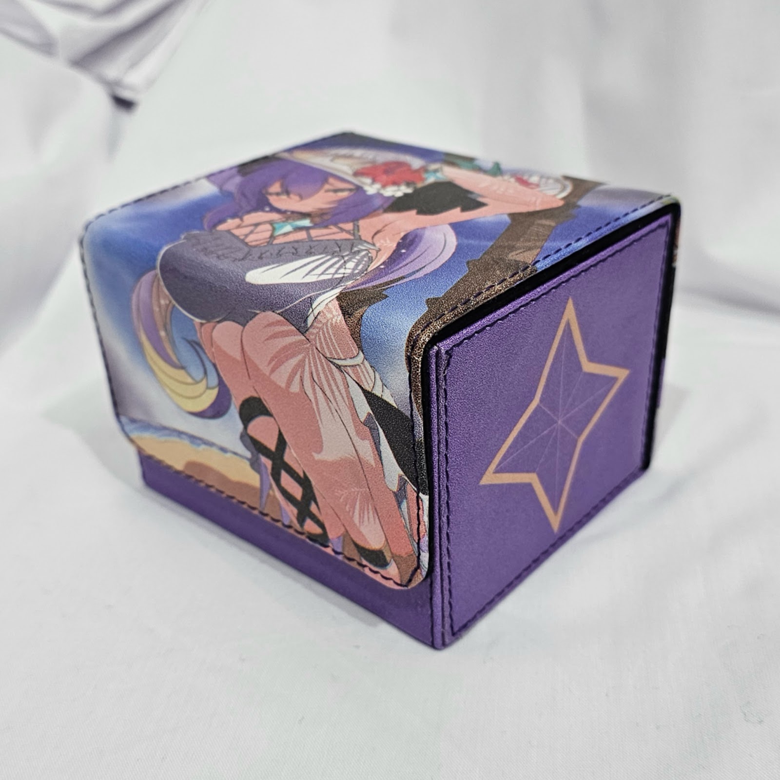 Moona Hoshinova TCG Deckbox by Kai/カイ