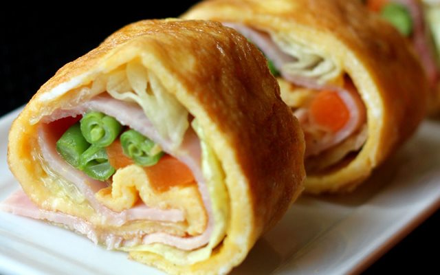 Chả Trứng Cuộn Rau Củ
