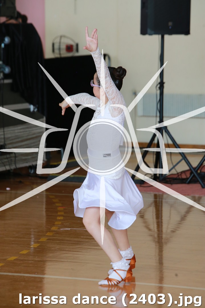 larissa dance (2403).jpg