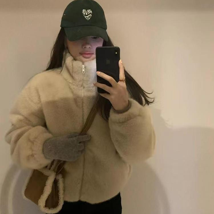 Compact Lamb Fleece Imitation Coat with Zipper