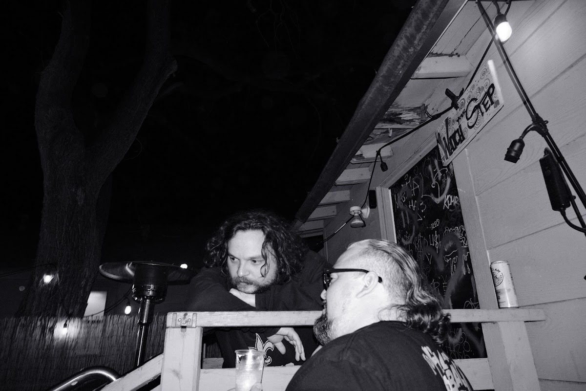 @tlau.photos_thelostandunfounds_2026-03-14_austin_last_night_noir_030