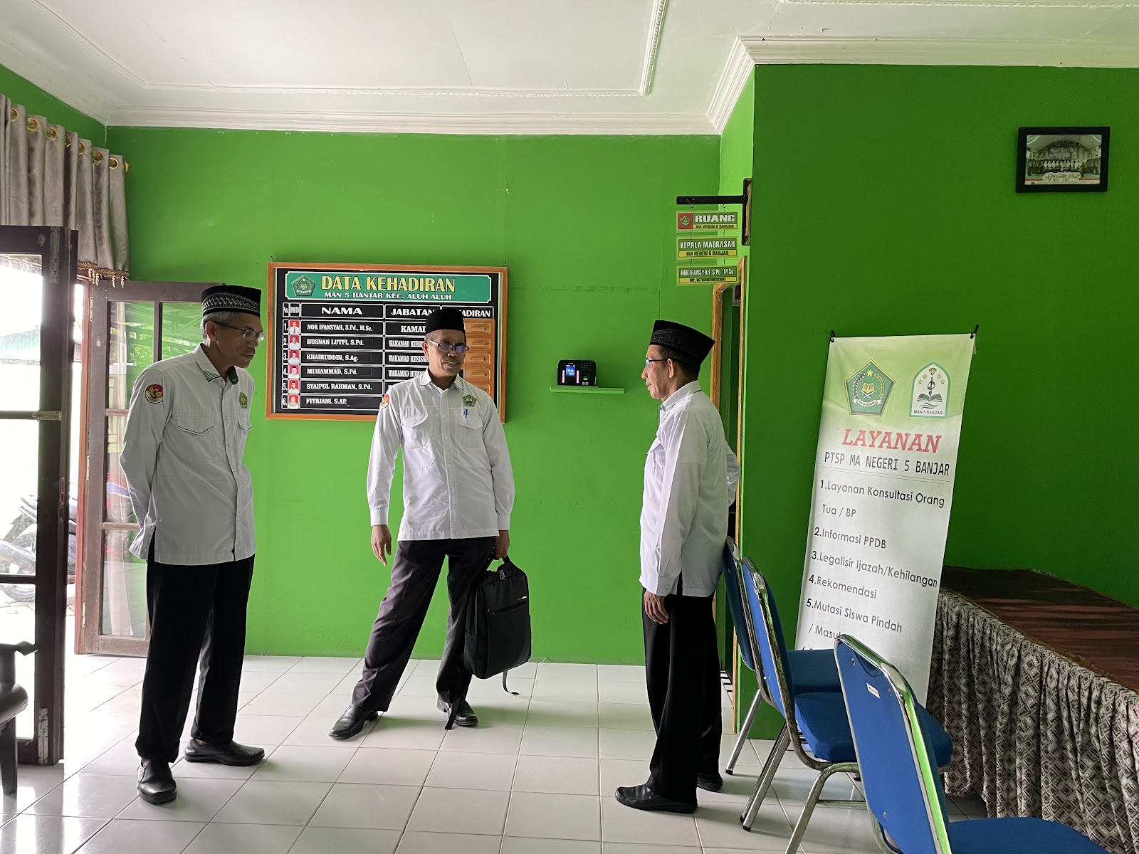 Kunjungan Pengawas