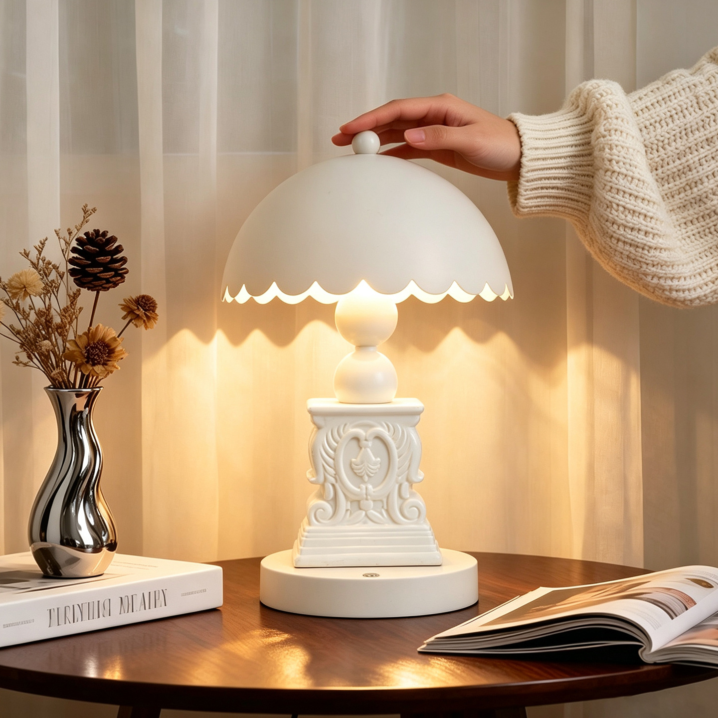 French table lamp with relief details, color change