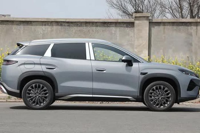 SUV cùng phân khúc với Hyundai Santa Fe, công suất 367 mã lực, giá gần 580 triệu đồng - Tạp chí Doanh Nghiệp Việt Nam