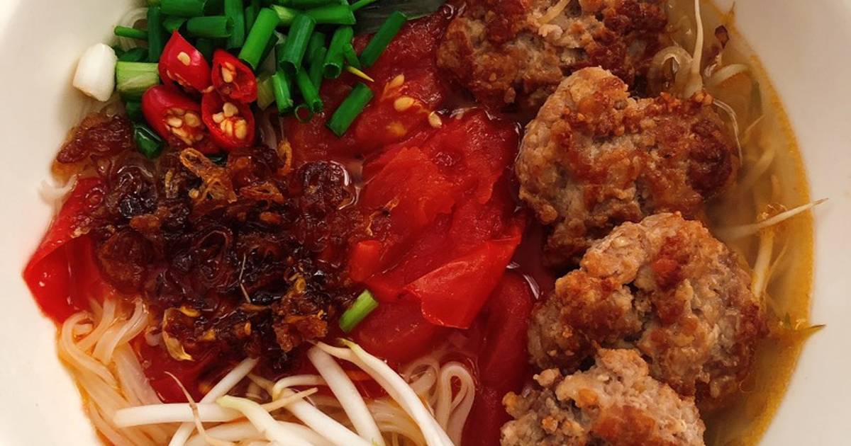 Mỳ chũ thịt viên