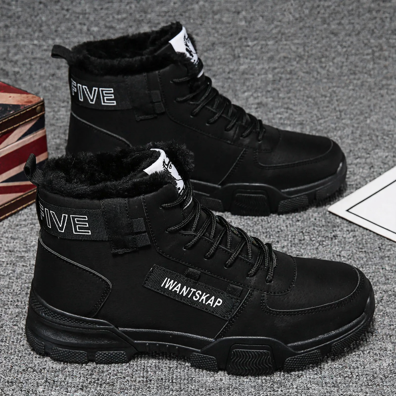 Insulated men's winter boots, mid-high shaft