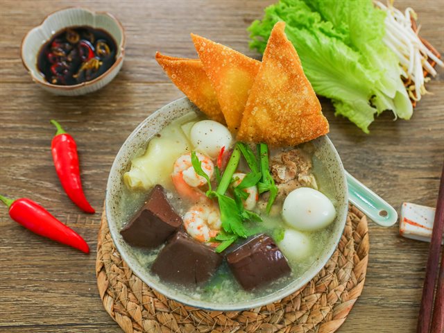 Súp Hoành Thánh Lá