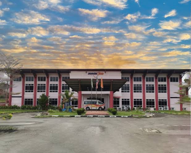 Yayasan Felda Trolak