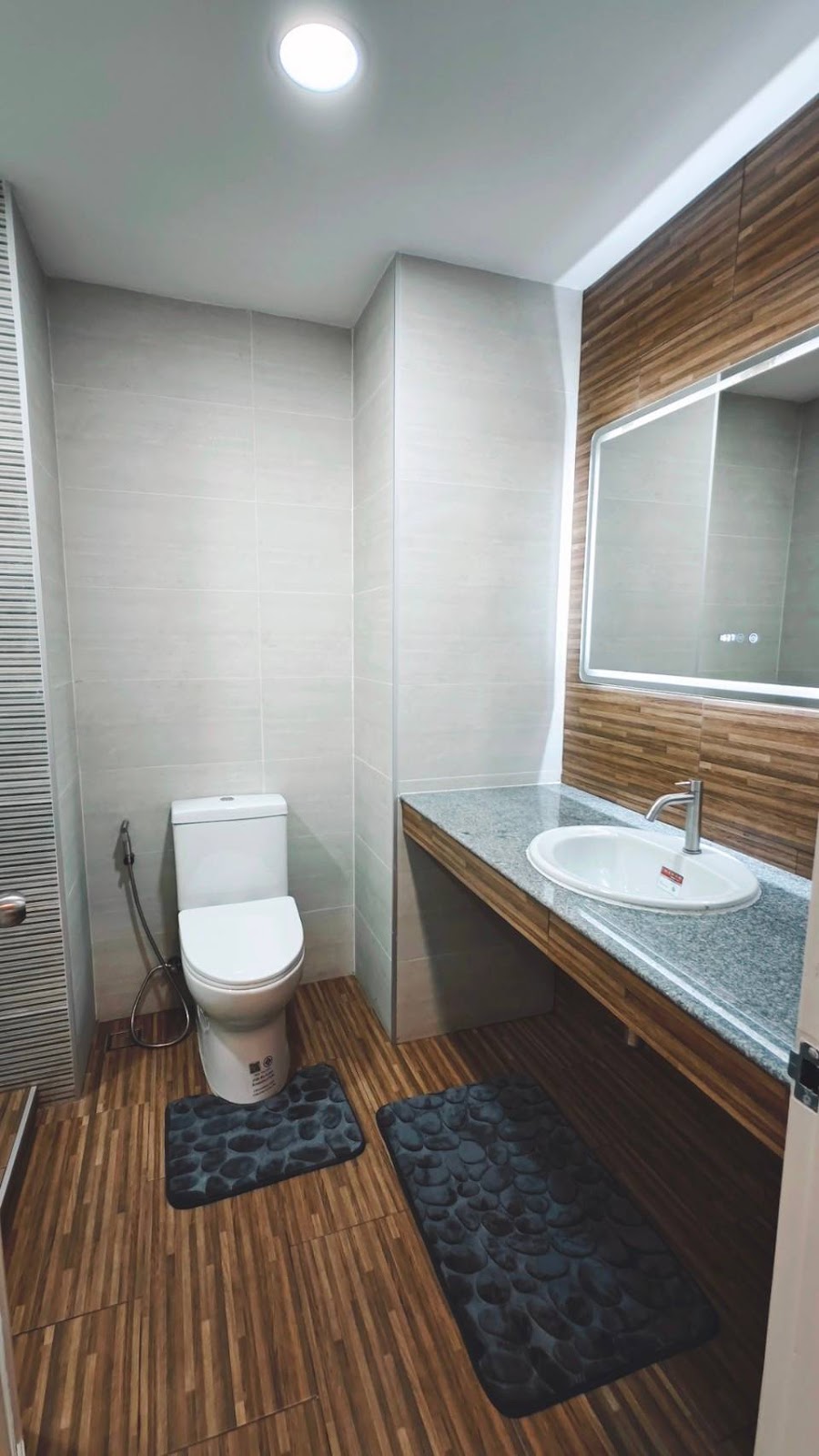 View Talay 8/F30 LARGE LUXURY STUDIO · 1 BATH · 48 SQ M · 1 BALCONY · FANTASTIC SEA VIEW 3