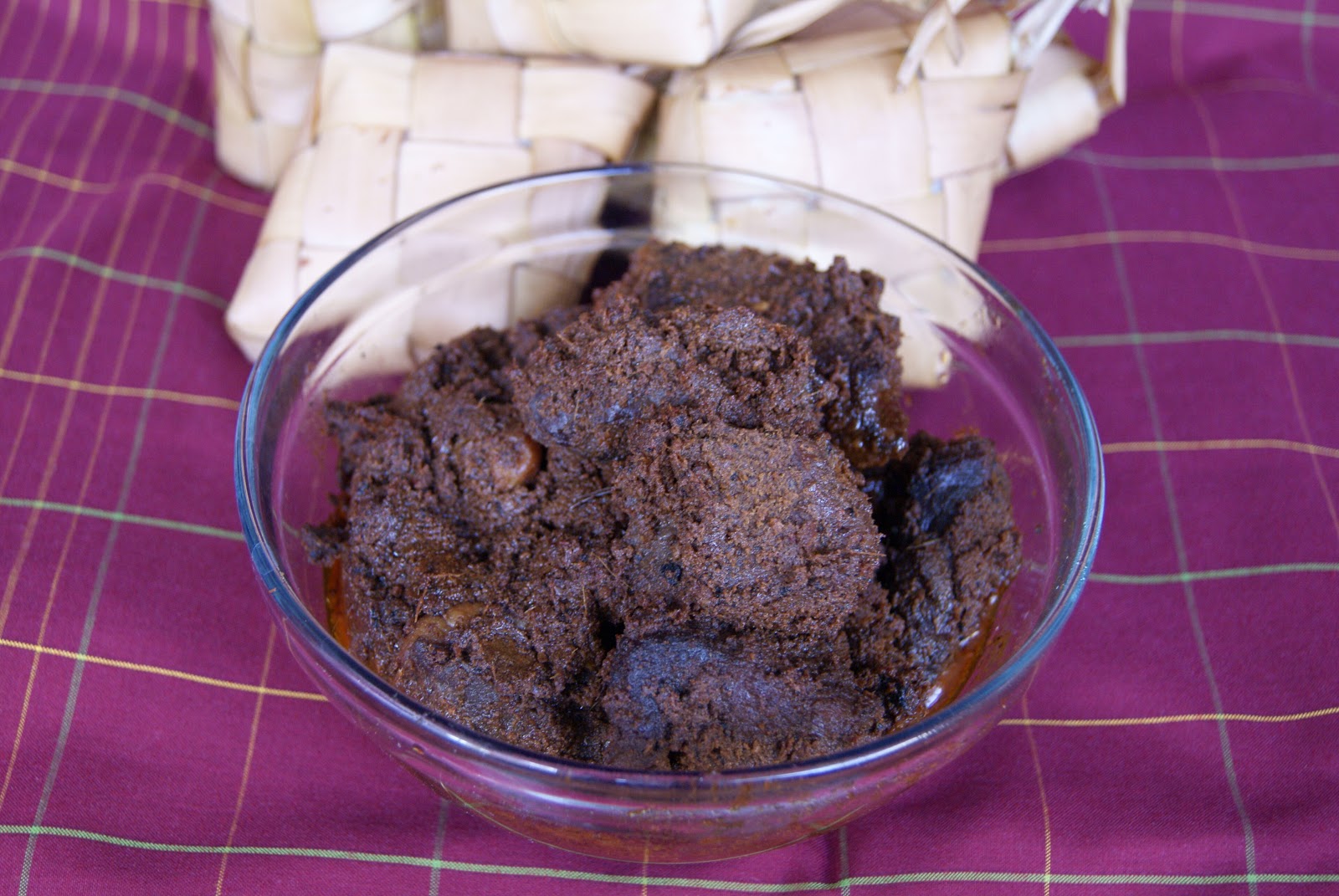 Rendang: Warisan Kuliner Minangkabau yang Melintasi Batas Waktu